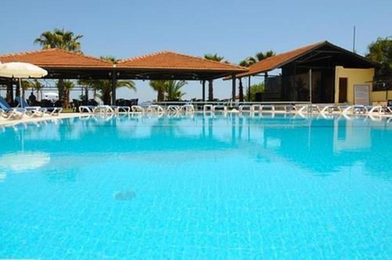 Club Akman Beach Чамьюва Экстерьер фото